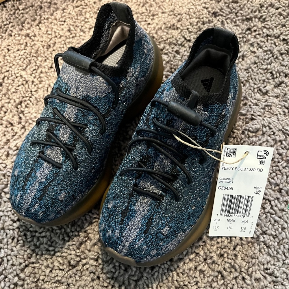 kids yeezy 380